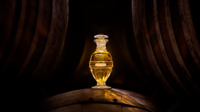 Éclat d’Ombre, a unisex, limited-edition fragrance that incorporates elements of the Rémy Martin Cognac cellar.