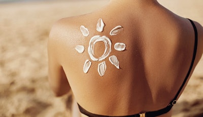 DSM-Firmenich’s innovative sunscreen balm, formulated with Parsol SLX and other Parsol UV filters, showcases sun protection with a shine-free finish.