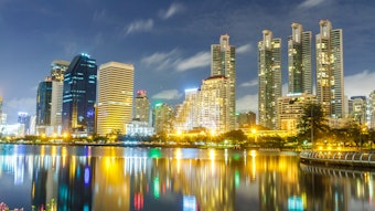 B Angkok Night Shot Adobe Stock 84015347