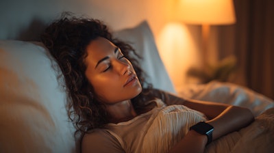 LunaRose mimics melatonin’s effects by activating similar biological pathways that regulate the skin’s circadian rhythm and support overnight repair.