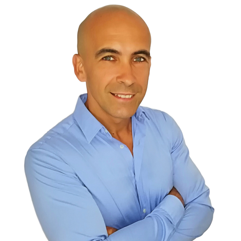 Tony Van Campen, CEO and founder of Corpowell: 'As a former athlete, I know the importance of the right building blocks for the body. Throughout my career in the sector, I noticed we blindly accepted animal collagen, despite it being an incomplete protein. We decided to raise the bar: VeCollal is the result of our passion to create a perfect, biomimetic, 100% plant-based alternative.'