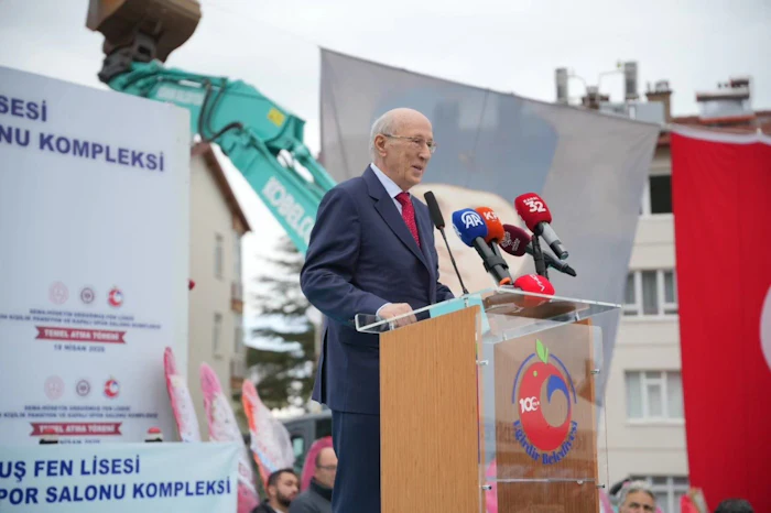 The Sema & Hüseyin Erdoğmuş Science High School will be built in Eğirdir, Isparta—home to company owner Hüseyin Erdoğmuş and an area internationally recognized for its Turkish rose cultivation, a key raw material in the global fragrance industry.