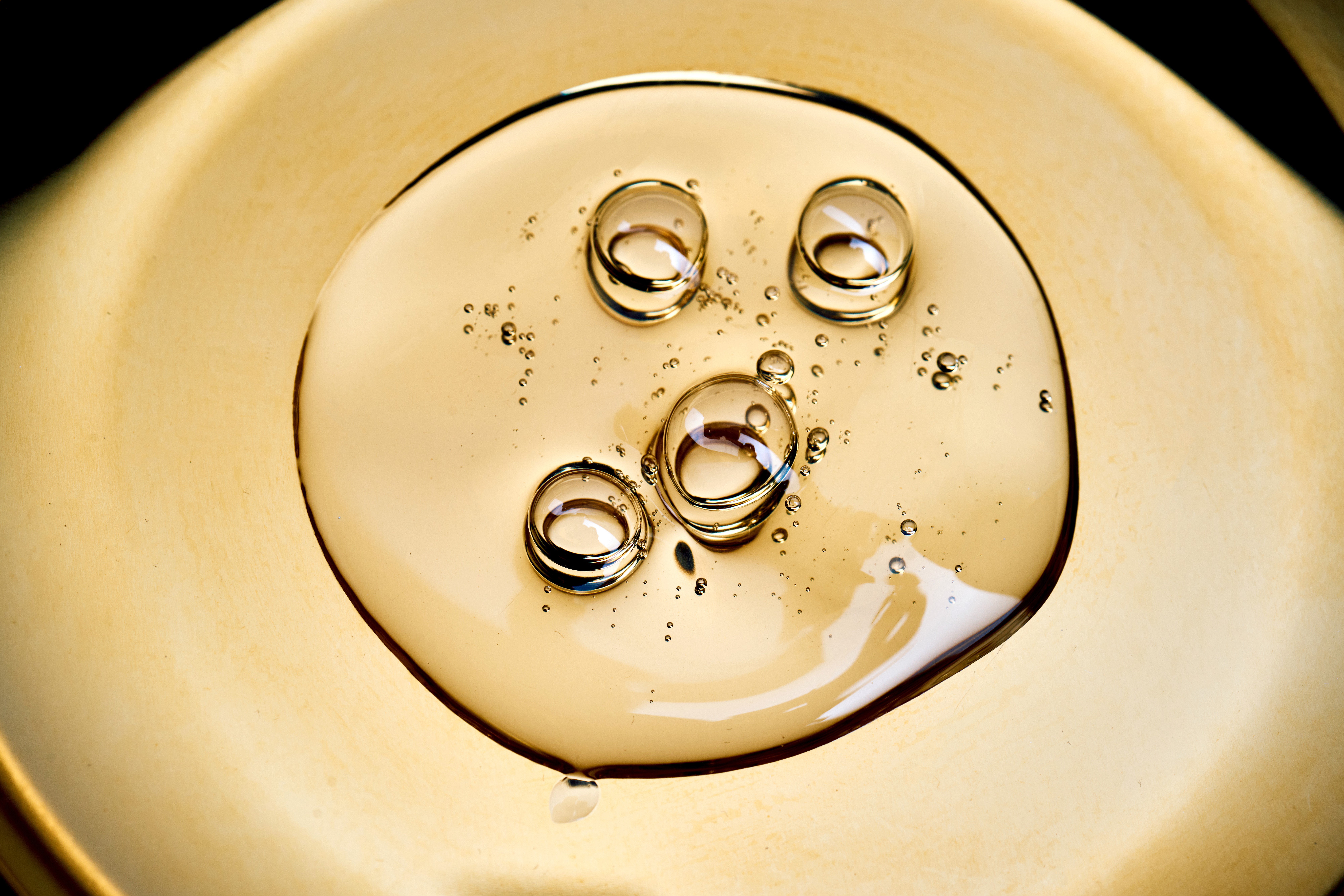 Clariant&rsquo;s Lucas Meyer Cosmetics division has launched AlgaSurge, a sulfated polysaccharide hydrogel positioned as a vegan alternative to hyaluronic acid and PDRN.