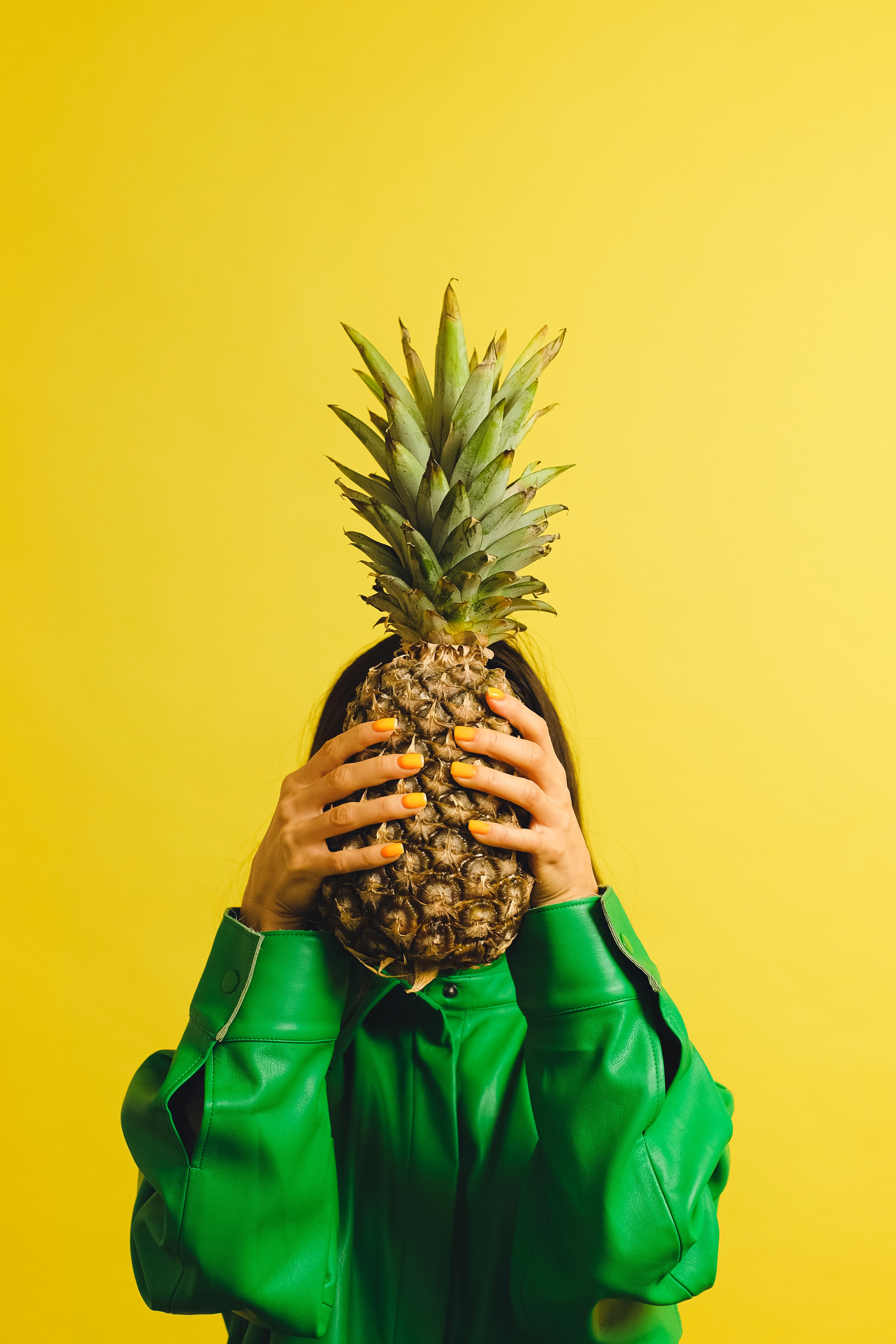 Mane's Antillone combines vibrant pineapple, pear and apple notes with fleshy green nuances to create a fresh, authentic fruity profile that enhances both flavors and fragrances with exceptional juiciness and realism.